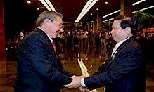 Ral ha decorato il Presidente del Vietnam con lOrdine Jos Mart