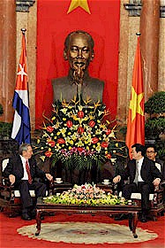 L incontro tra Ral e il Presidente del Vietnam, Troung Tan Sang.